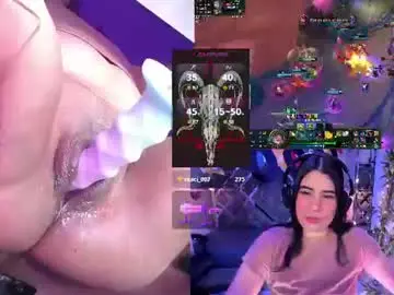Chaturbate Watch Live Sex Cams of daphnecontry