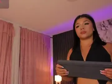 Chaturbate Watch Live Sex Cams of shaniadaniels