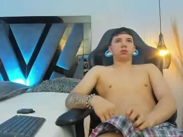 Chaturbate Watch Live Sex Cams of andy_miller5