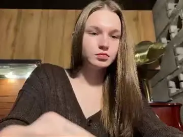 Chaturbate Best live sex cam show of nloraaa