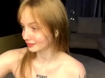Chaturbate Live Sex Cam of hip_hop_baby