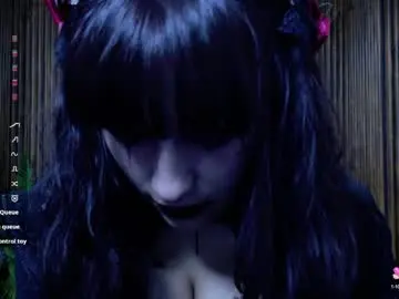 Chaturbate Live Sex Cam of kairy_tay
