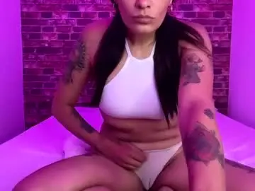 Chaturbate Live Sex Cam of skarlett_kiss