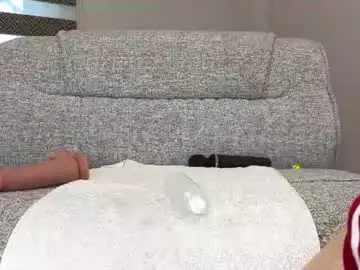 Chaturbate Live Sex Cam of honey_sunshine