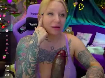 Chaturbate Sex Cam of blackedbarbie