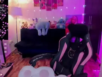 Chaturbate Live Sex Cam of kendallgil