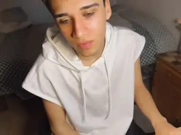 Chaturbate Live Sex Cam of kevinonly43
