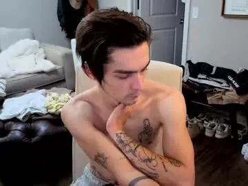Chaturbate Nude Webcam of str8whiteboy21