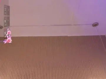 Chaturbate Watch Live Sex Cams of violetsinclair_