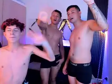 Chaturbate Live Sex Cam of sweet_wallen