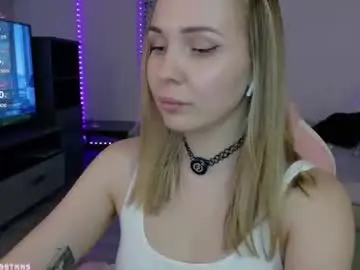 Chaturbate Live Sex Cam of xxxhoneyxx