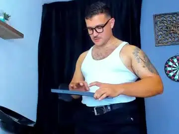 Chaturbate Live Sex of andrewdiaz_
