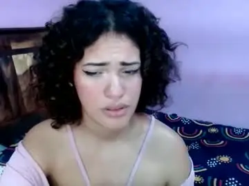Chaturbate Nude Webcam of belle_katty000