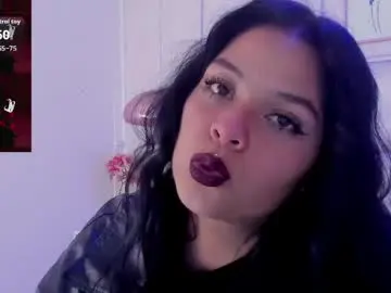 Chaturbate Live Sex of kikii_1