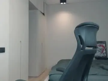 Chaturbate Live Sex Cam of sandro_best