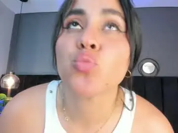 Chaturbate Live Sex Cam of brenda__garcia