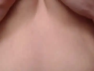 Chaturbate Sex Cam of sweet_lil_thing