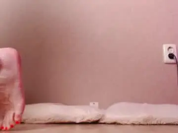 Chaturbate Adult Webcam of sweet_lil_thing