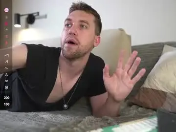 Chaturbate Live Sex of dr_your_dream