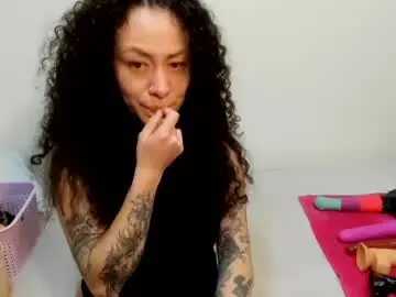 Chaturbate Adult Video Chat of laura_anal_