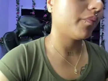 Chaturbate Best live sex cam show of sweelanna