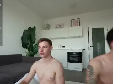 Chaturbate Live Sex Cam of droll_guy