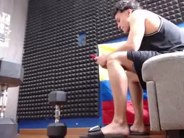 Chaturbate Live Sex Cam of gymbro42