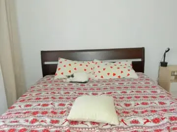 Chaturbate Sex Cam of xloe_queen