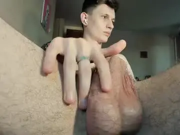 Chaturbate Adult Webcam of kevin_hornyyy