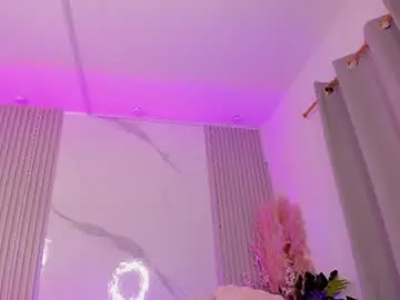 Chaturbate Live Sex Cam of nathassa_grant_