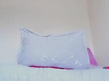 Chaturbate Adult Webcam of louise_22cm