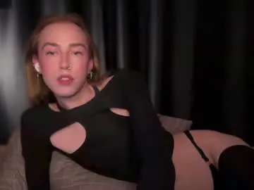 Chaturbate Free Porn Cam of avril_pearly_