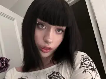 Chaturbate Live Sex Cam of vailyreb