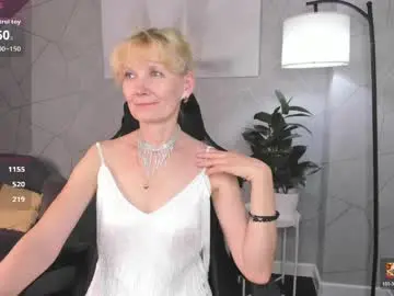 Chaturbate Free Live Porn of julie_lucasss