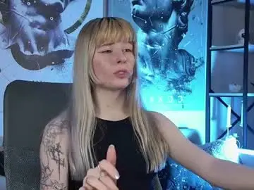 Chaturbate Live Sex Cam of lexiwenford
