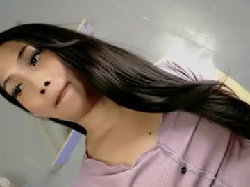Chaturbate Free Live Porn of pillow_whispers