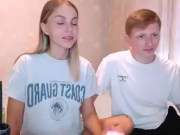 Chaturbate Live Sex Cam of julsweet