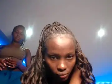 Chaturbate Live Sex of essy_hero
