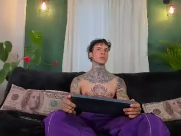 Chaturbate Adult Webcam of aron_ford
