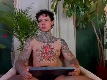 Chaturbate Nude Webcam of aron_ford