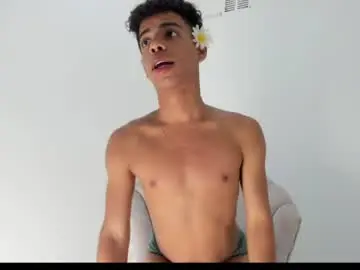 Chaturbate Private Sex Chat of alexx_cum18