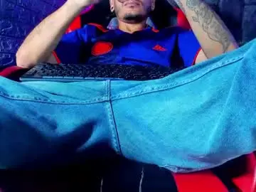 Chaturbate Sex Chat of axell_cross2