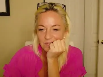 Chaturbate Live Sex of summerishotter