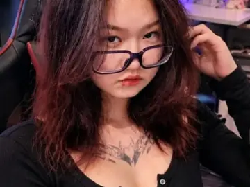 Livejasmin Live Porn of TishaOyervides