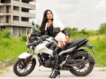 Livejasmin Live Sex Cam of PaulinaVegax