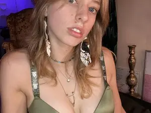 Myfreecams Best live sex cam show of ellispierce