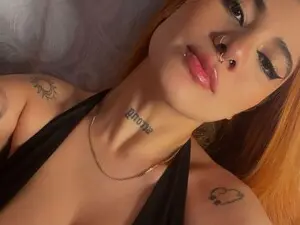 Myfreecams Live Sex Cam of Evelyn_rey