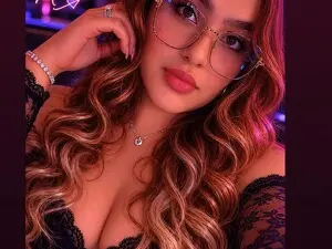 Myfreecams Nude Webcam of Adele_cruzz