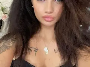 Myfreecams Watch Live Sex Cams of Allisonn