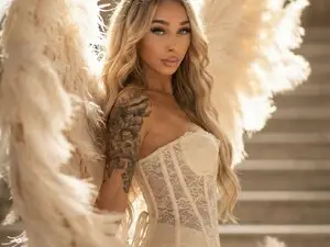 Myfreecams Nude Webcam of ChristynaRos